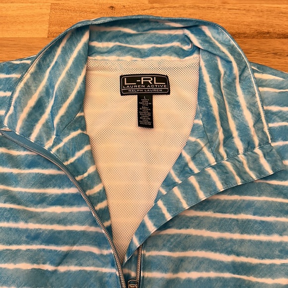 <3 Lauren Ralph Lauren Active | Lightweight Jacket - Picture 5 of 10